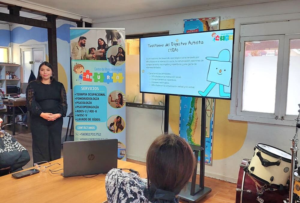 Charla en Colegio Hyatt: Educación Inclusiva y Trastornos del Neurodesarrollo