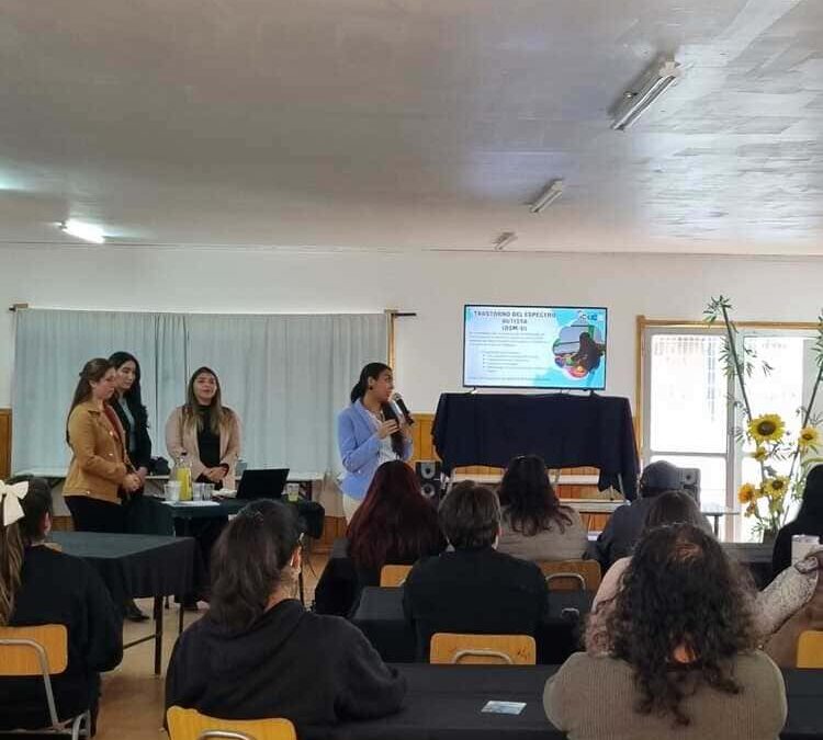 Taller Teórico–Práctico sobre la Ley de Autismo en el Colegio Montesol de Quilpué